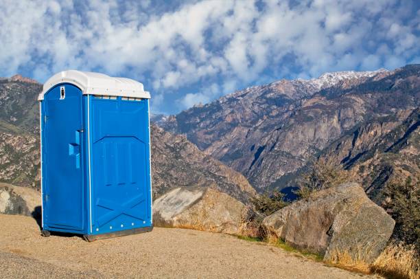 Best Portable bathroom rental  in Riverside, NY